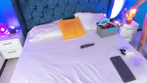 Issa online show from March 2026 09:31:01 PM