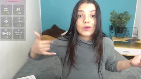 Issa  online show from February 2025 12:31:01 PM