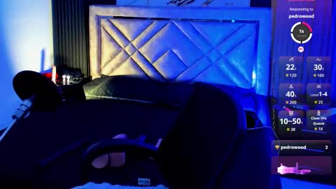 Snapshot of issafoxx chatting on October 2025 12:09:02 PM Issafoxx online show from October 2025 12:09:02 PM