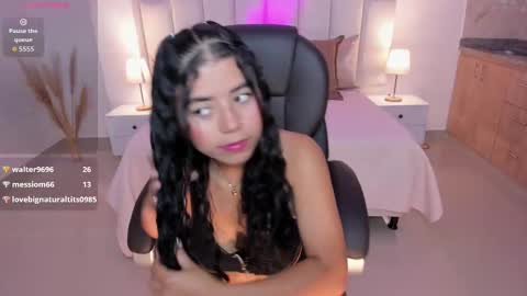 Snapshot of issi_loren chatting on September 2025 06:33:02 PM issi_loren online show from September 2025 06:33:02 PM