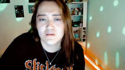 Yiz online show from December 2024 06:56:02 AM