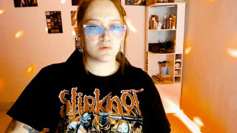 Yiz online show from December 2024 07:11:02 AM