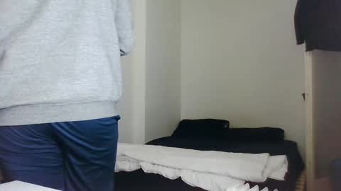 italianboybcn online show from February 2025 05:58:02 PM