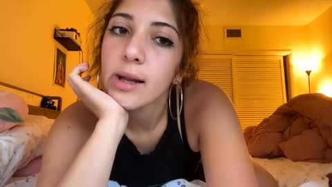 Snapshot of italiankittyx chatting on June 2026 05:30:02 AM ItalianKitty online show from June 2026 05:30:02 AM