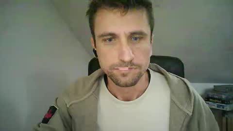 Snapshot of italiano116116 chatting on December 2025 10:01:01 AM italiano116116 online show from December 2025 10:01:01 AM