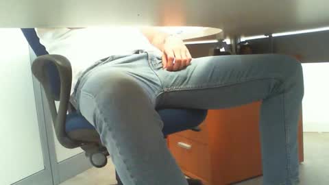 Snapshot of italiansirforyou chatting on September 2025 12:16:01 PM Alex online show from September 2025 12:16:01 PM