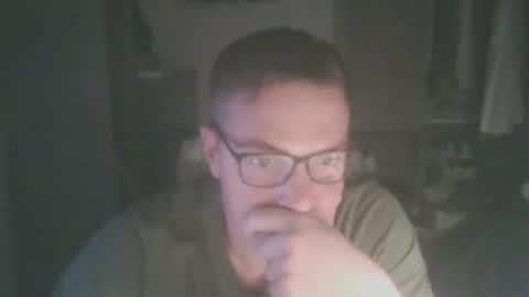 Snapshot of italianslavexoxo chatting on October 2025 06:41:02 PM S online show from October 2025 06:41:02 PM