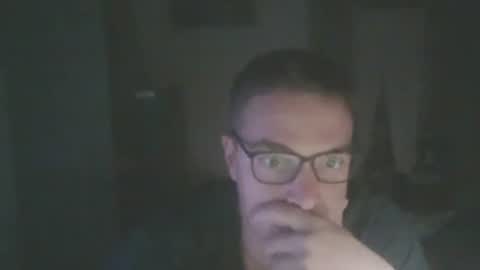 Snapshot of italianslavexoxo chatting on November 2025 08:40:01 PM S online show from November 2025 08:40:01 PM