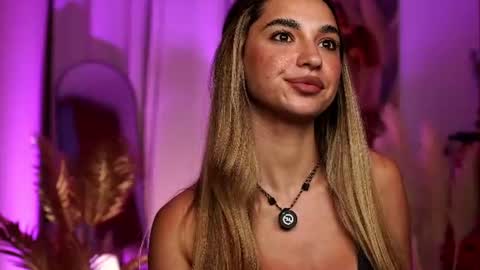 Snapshot of italy_baby chatting on June 2026 08:09:01 PM italy_baby online show from June 2026 08:09:01 PM