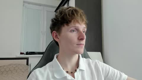 Snapshot of ithan_red chatting on November 2025 05:03:01 PM Ethan online show from November 2025 05:03:01 PM