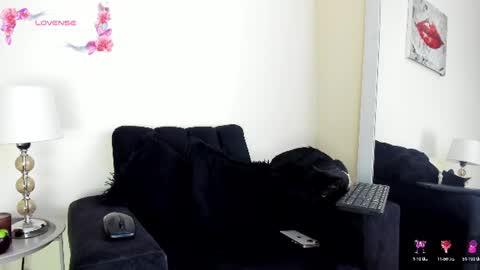 Snapshot of its__angelica_ chatting on June 2026 06:56:01 PM Angelica online show from June 2026 06:56:01 PM