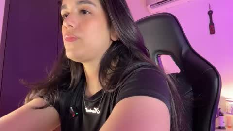 K A R I online show from February 2026 12:55:02 AM