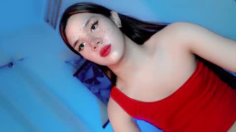 EZZIE online show from February 2025 10:42:01 PM