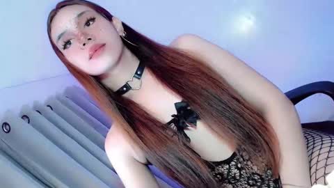 EZZIE online show from October 2025 01:59:01 AM