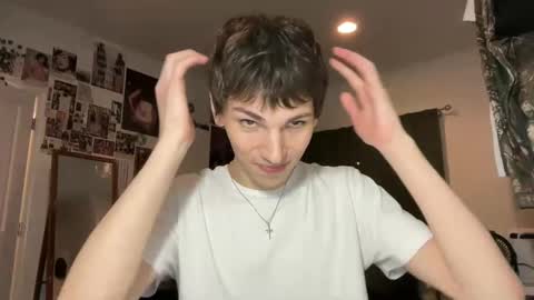 Snapshot of its_rowan chatting on September 2025 02:37:01 AM Rowan online show from September 2025 02:37:01 AM