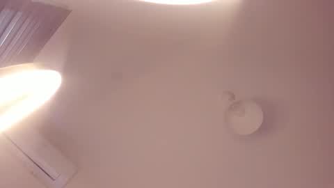 Isabella online show from October 2025 08:51:02 AM