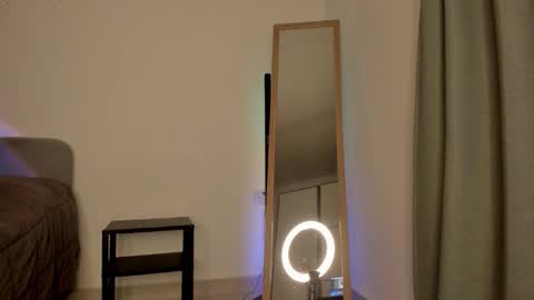 Isabella online show from February 2026 04:13:01 PM