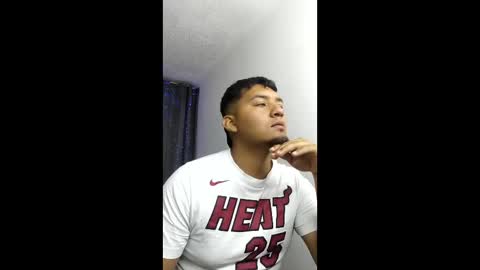 Snapshot of itsdavidx chatting on May 2026 01:27:02 PM David online show from May 2026 01:27:02 PM