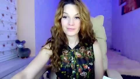 itslunaday online show from November 2025 08:44:01 PM