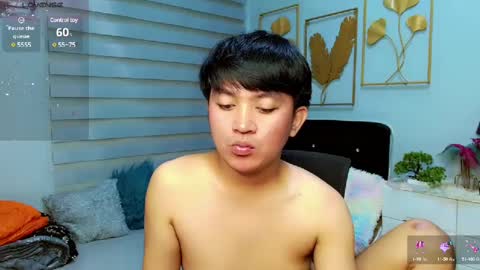 Snapshot of itsme_berniexx chatting on December 2024 06:55:02 PM ask me online show from December 2024 06:55:02 PM