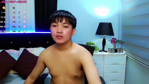 Snapshot of itsme_berniexx chatting on January 2025 10:11:02 AM ask me online show from January 2025 10:11:02 AM