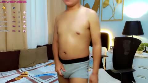 Snapshot of itsme_berniexx chatting on January 2025 10:16:02 PM ask me online show from January 2025 10:16:02 PM