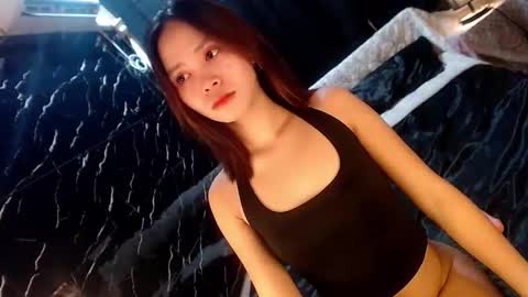 itsme_liza online show from November 2025 06:40:01 PM