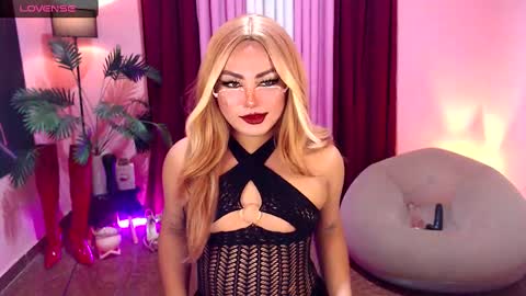 Siana online show from October 2025 05:33:02 PM