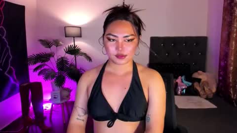 Siana online show from April 2026 06:21:02 PM
