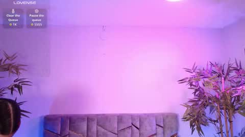 itsmroom online show from November 2025 01:11:01 PM