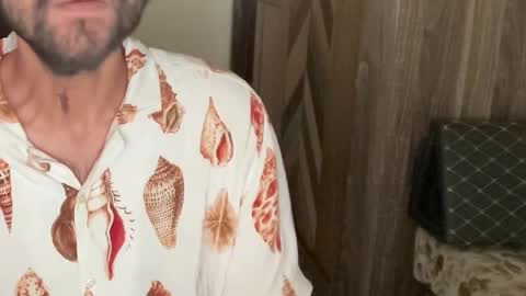 Snapshot of itsmylife021 chatting on November 2025 05:17:01 AM Raje online show from November 2025 05:17:01 AM