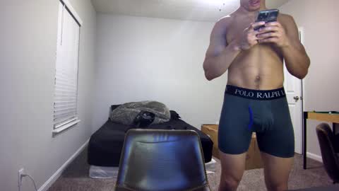 Snapshot of itstarzan chatting on December 2024 12:28:01 AM TARZAN online show from December 2024 12:28:01 AM