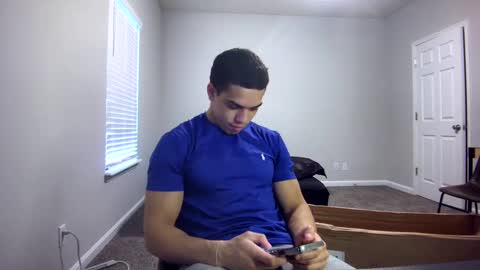 Snapshot of itstarzan chatting on December 2024 03:43:02 PM TARZAN online show from December 2024 03:43:02 PM