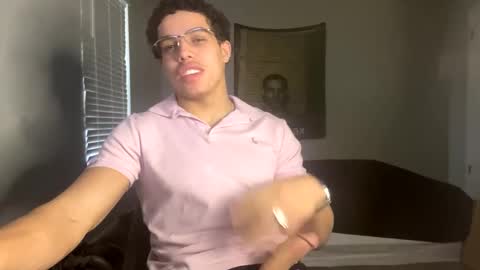 Snapshot of itstarzan chatting on February 2025 05:39:02 PM TARZAN online show from February 2025 05:39:02 PM