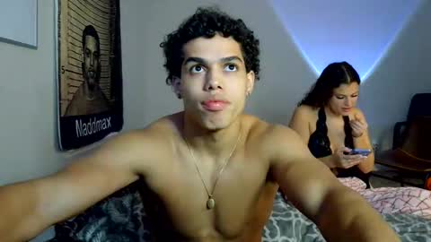 Snapshot of itstarzan chatting on September 2025 03:19:01 AM TARZAN online show from September 2025 03:19:01 AM