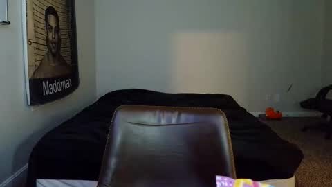 Snapshot of itstarzan chatting on November 2025 03:28:01 AM TARZAN online show from November 2025 03:28:01 AM