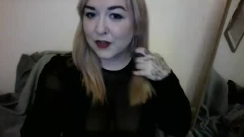 Snapshot of itsthemole chatting on November 2025 12:00:02 AM Cunt Flaps online show from November 2025 12:00:02 AM