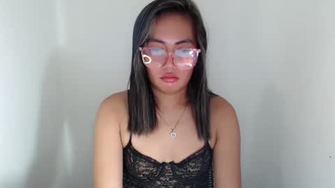 itsurgil_kloeh online show from November 2025 07:08:02 PM