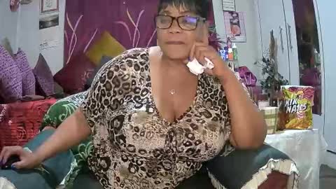 Snapshot of itumeleng74 chatting on December 2025 08:04:02 PM itumeleng74 online show from December 2025 08:04:02 PM