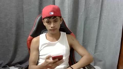 itzme_john online show from April 2026 07:01:02 PM