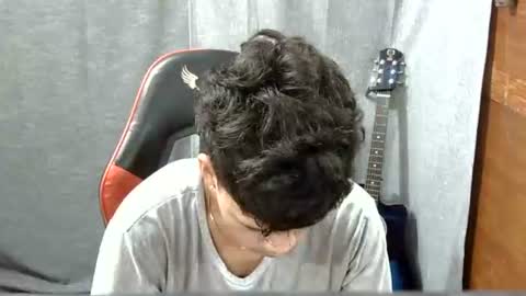 itzme_john online show from May 2026 01:44:01 AM