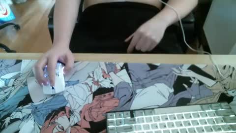 itzpillow_ online show from February 2025 04:14:01 PM