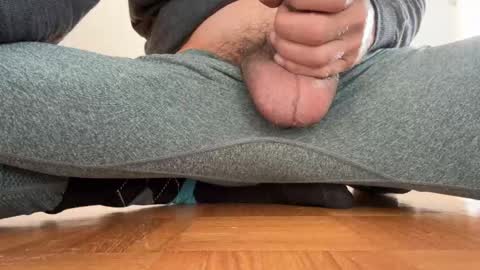 Snapshot of iuuuf2 chatting on December 2024 11:06:02 AM Iuuuf2 or Samel online show from December 2024 11:06:02 AM