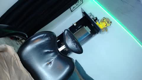 y  online show from January 2026 07:10:02 AM