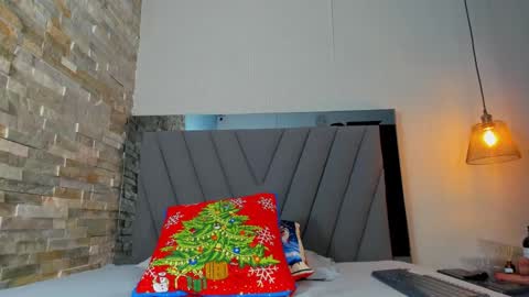 IVANA online show from December 2025 07:53:02 PM