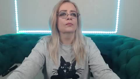 ivanacharm online show from January 2026 04:47:01 AM