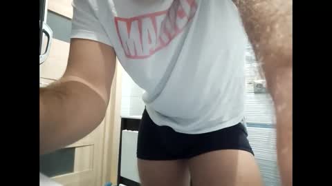 Snapshot of ivanes888 chatting on December 2025 03:34:02 AM Mickey online show from December 2025 03:34:02 AM