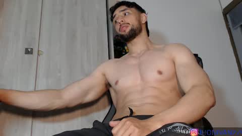 Snapshot of ivanhot279 chatting on June 2026 05:32:02 AM ivanhot279 online show from June 2026 05:32:02 AM
