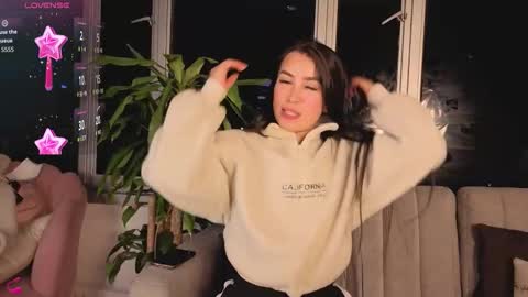 Snapshot of ivanna_west chatting on November 2025 10:03:01 AM Ivanna West online show from November 2025 10:03:01 AM