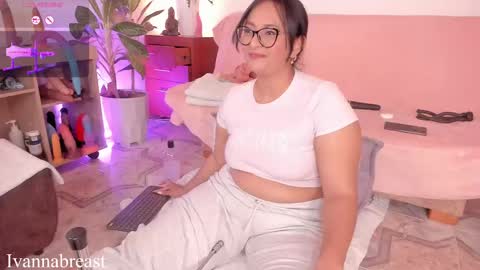 Snapshot of ivannabreastoficial chatting on February 2025 11:34:02 PM Ivannabreast online show from February 2025 11:34:02 PM